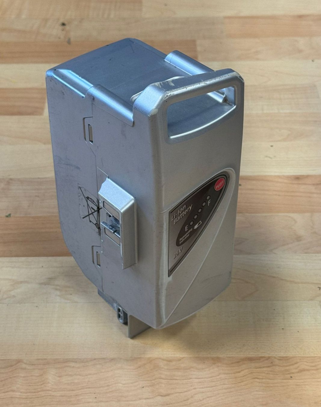 Flyer Batterie: Flyer NKY352B2 36V/12Ah/432Wh – Difettoso da Aristau venduto da SwissVolts_Akkus