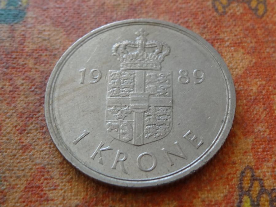 Toutes les monnaies: DANEMARK  1  Krone  1989 – D'occasion à Romanel-sur-Lausanne par Swift13
