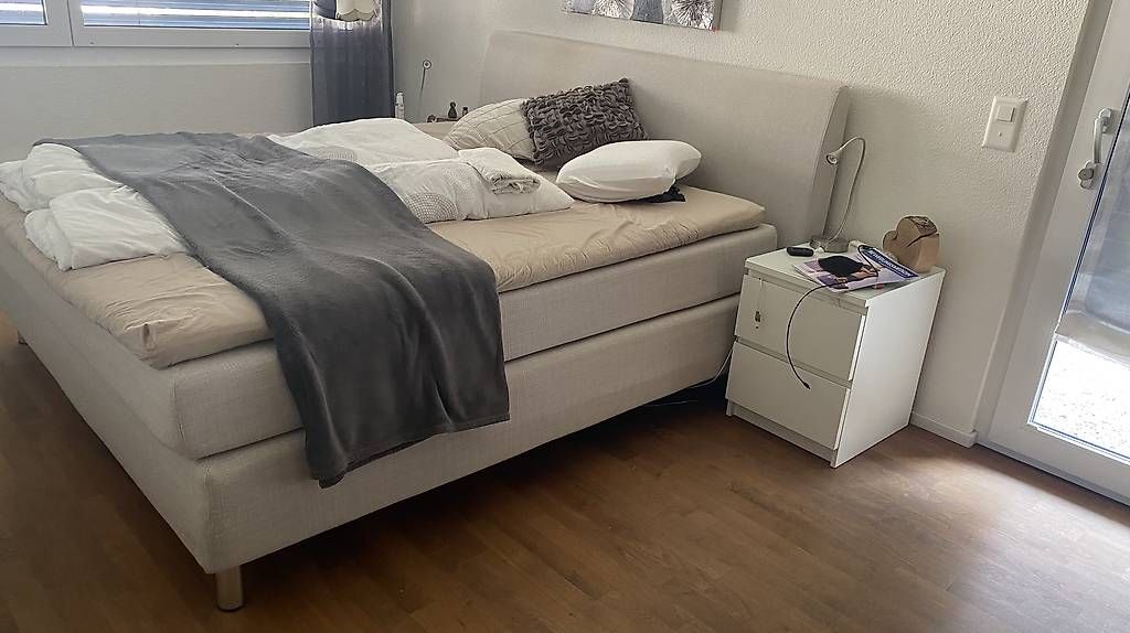 Lits: Boxspring Bett – D'occasion à Willisau par priyo