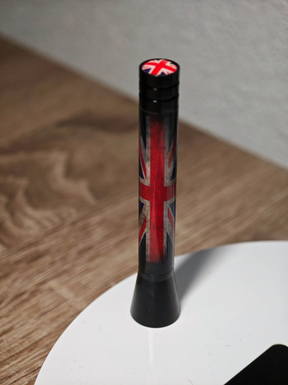 Radiocomunicazione: Antenna auto design Union Jack NUOVA per Mini Cooper – Nuovo e nell'imballaggio originale da Intragna venduto da Dekino