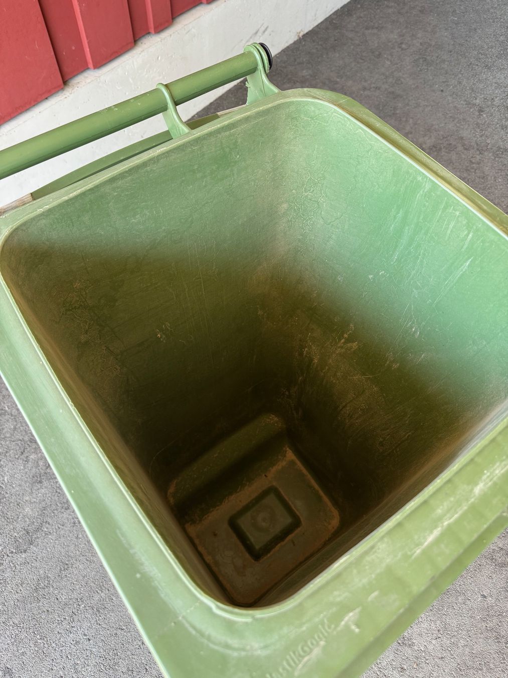 Altro per Ufficio & Commercio: Faserplast Rollabfallbehälter 140 Liter von Do It – Usato da Adliswil venduto da Urspirit 2