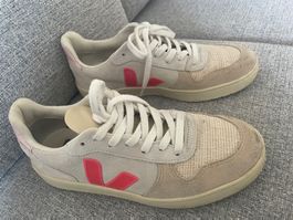 Veja Sneakers 38