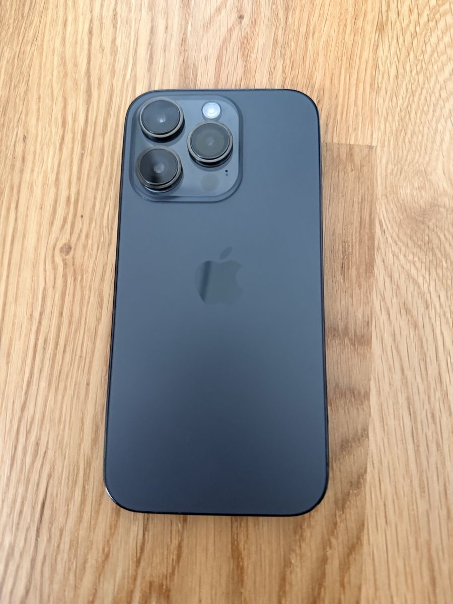 Apple Handys / Smartphones: iPhone 14 Pro – Defekt aus Penthalaz von sup_5ztk 2