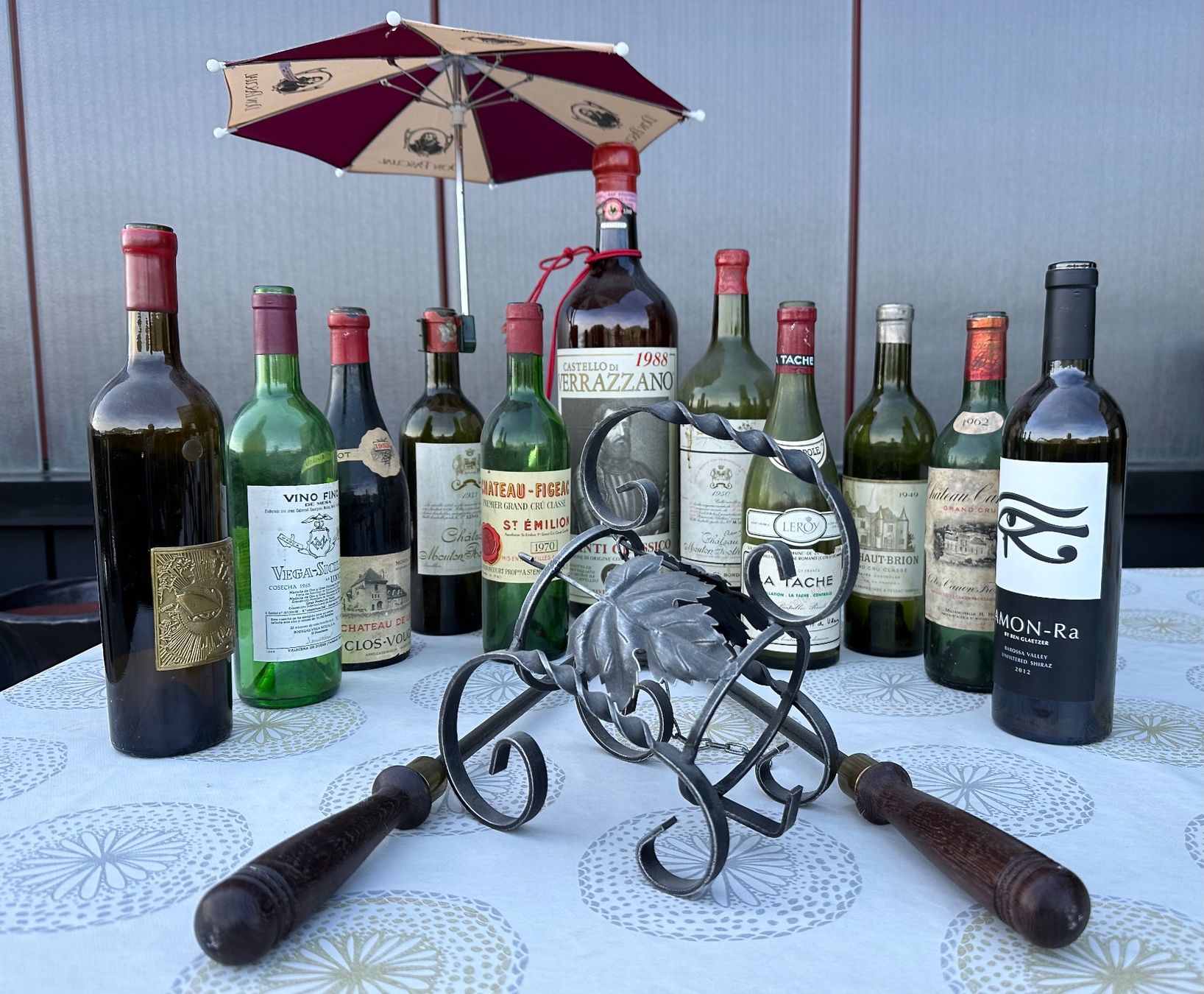 Bicchieri, Caraffe & Bottiglie: Weinflaschen aus alten Zeiten – Usato da Baden venduto da Benzli33