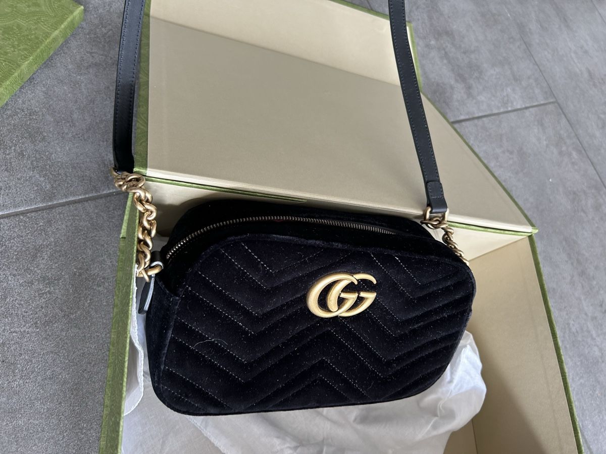 Gucci Altro in  Abbigliamento & Accessori: Gucci Marmont noir velours – Nuovo (secondo la descrizione) da Gorgier venduto da hcaroline4 1