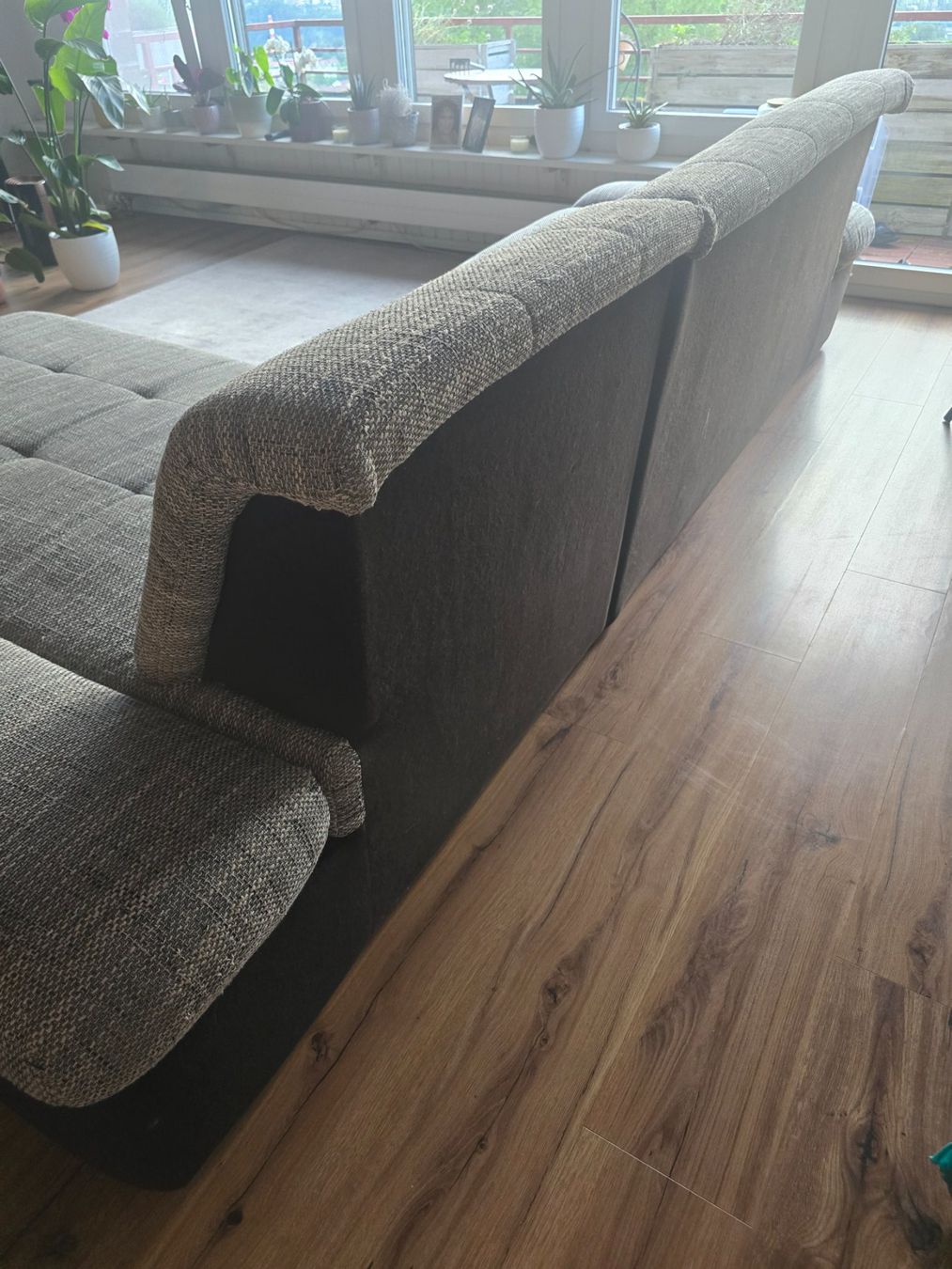 Sofas: Grau Schwarzes Sofa – D'occasion à St. Gallen par lucamuzzi 5