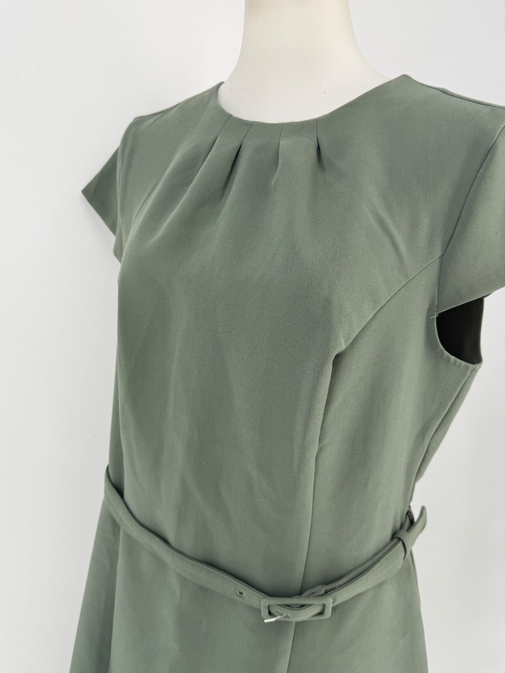 H&M Vestiti: Kleid mit Gürtel Gr. 46 von H&M – Usato da Auenstein venduto da moin. 2