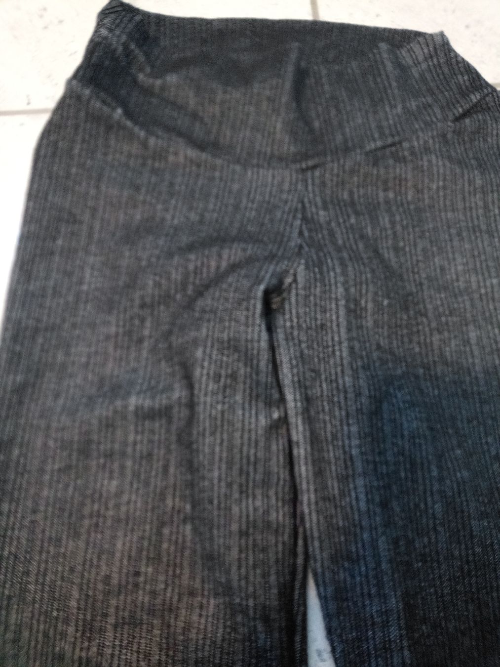 Collant & Leggings: Leggings Mädchen gerippt dunkelgrau – Usato da Volketswil venduto da Car1 1