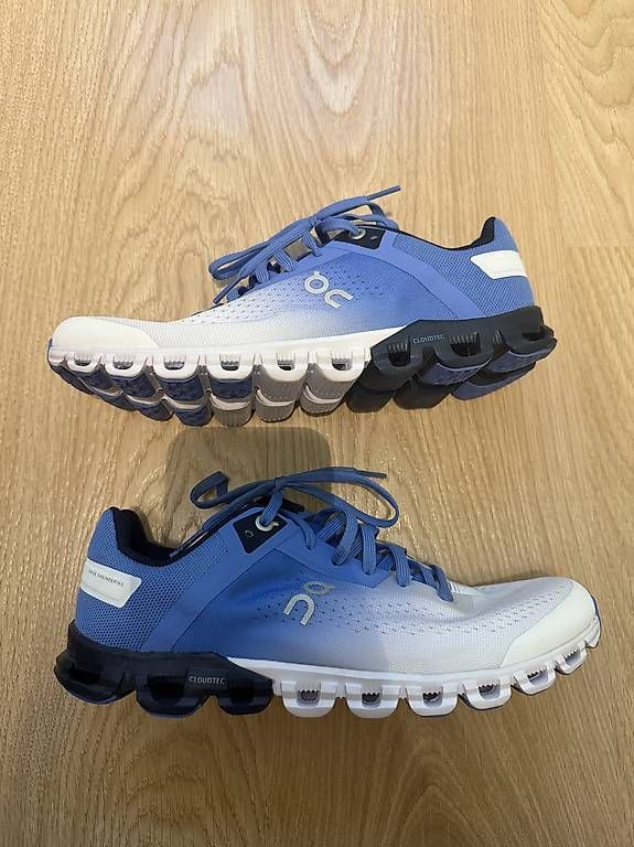 On Scarpe da donna: On Schuhe Grösse 38.5 – Usato da ZUFIKON venduto da SULMI01