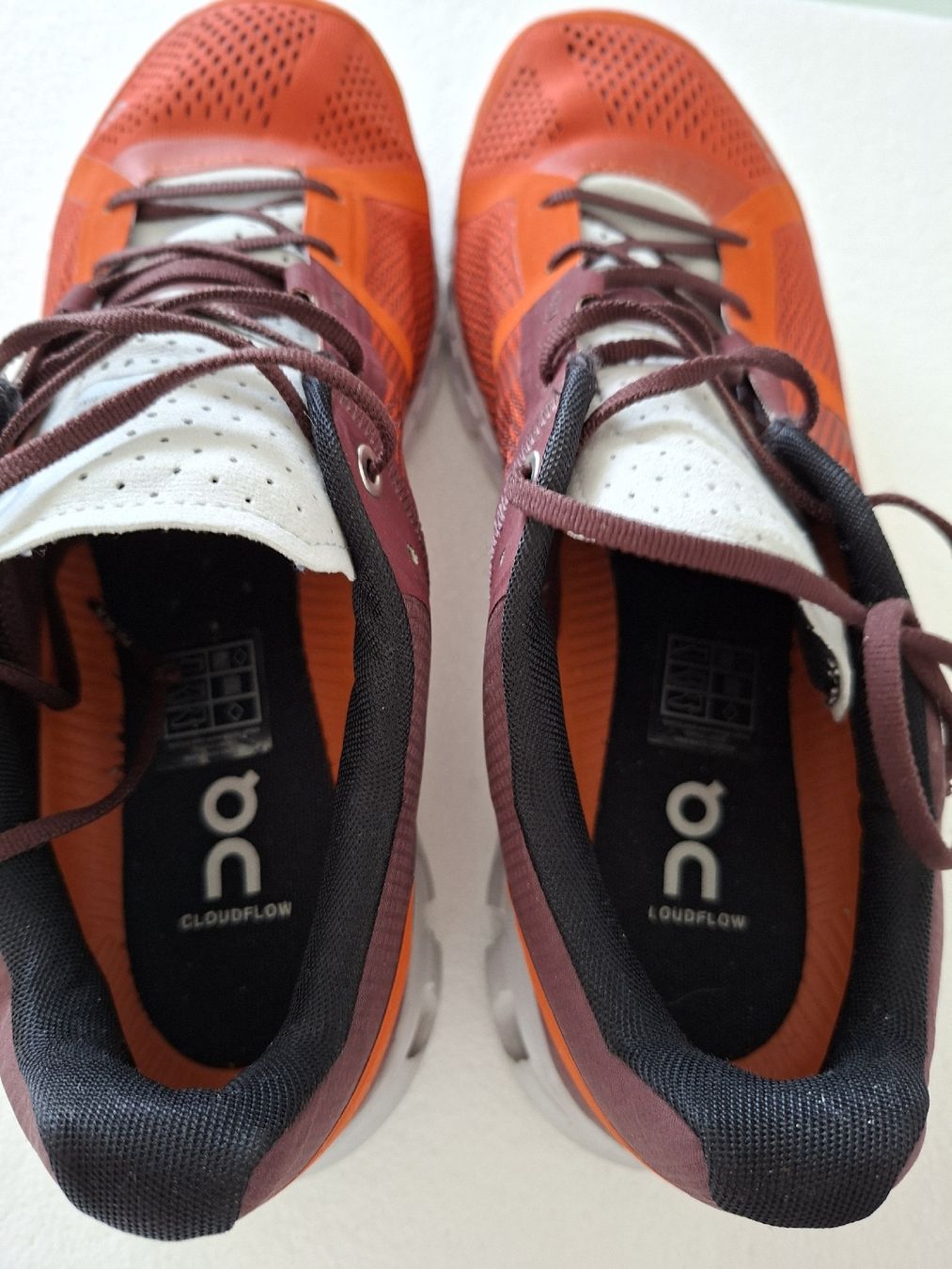 On Scarpe da uomo: Chaussures de running On Cloudflow en mesh orange et bordeau – Usato da Renens VD venduto da ser_j2fn 5