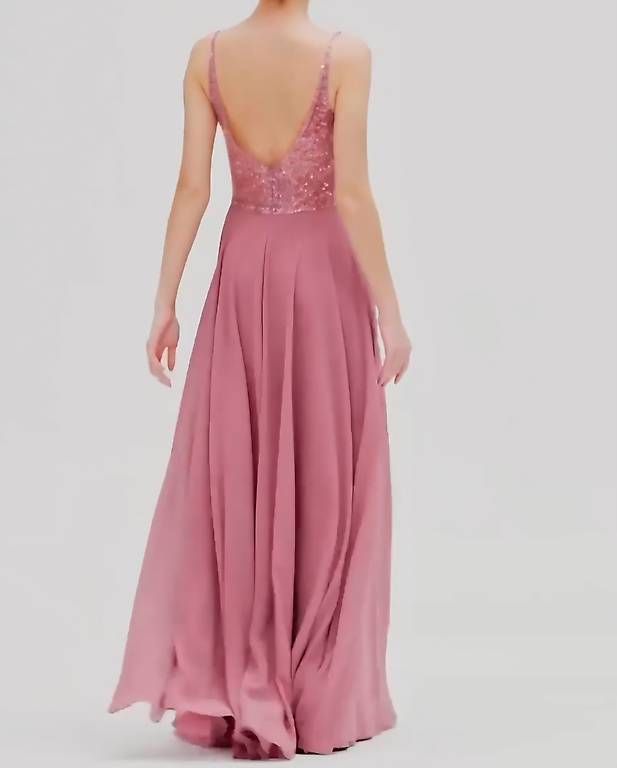 Robes: Ballkleid – D'occasion à Liestal par loo_bh95