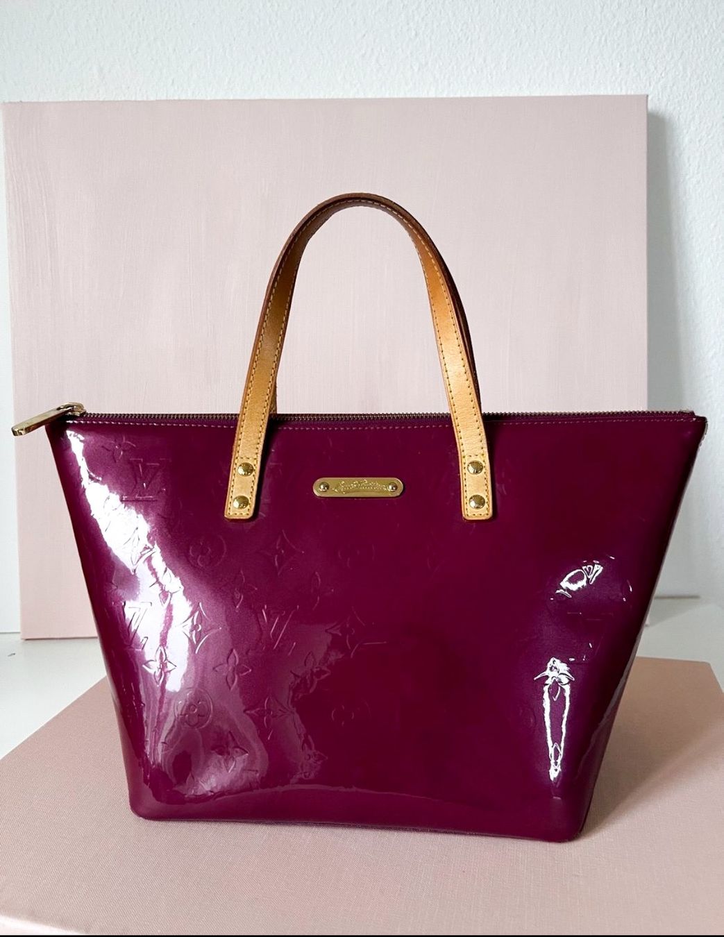 Louis Vuitton Borse da donna: Louis Vuitton Vernis Amarante Bellevue Tote Bag – Usato da Fischbach LU venduto da Dear.Luki 1