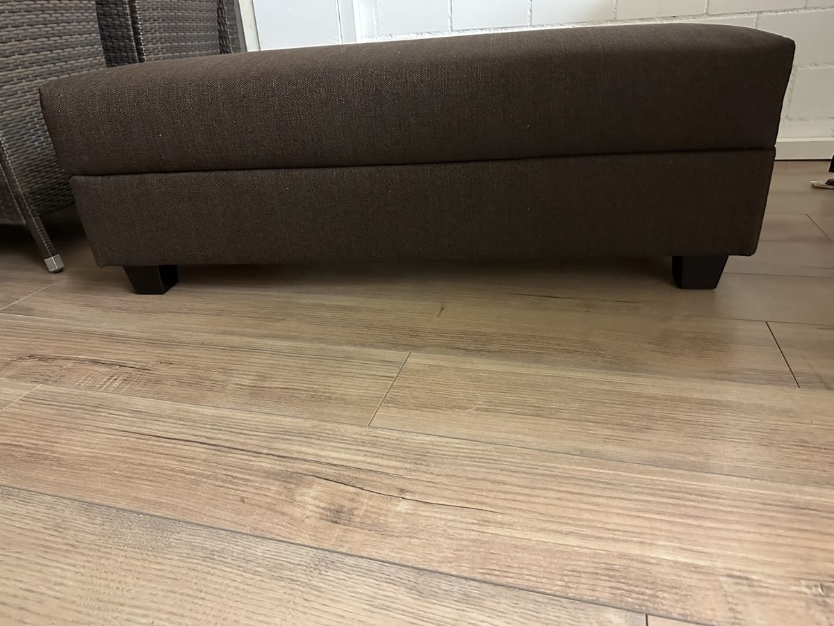 Tabourets: Hocker Braun Neu – Neuf avec emballage d'origine à Sevelen par Stopglobal. 1