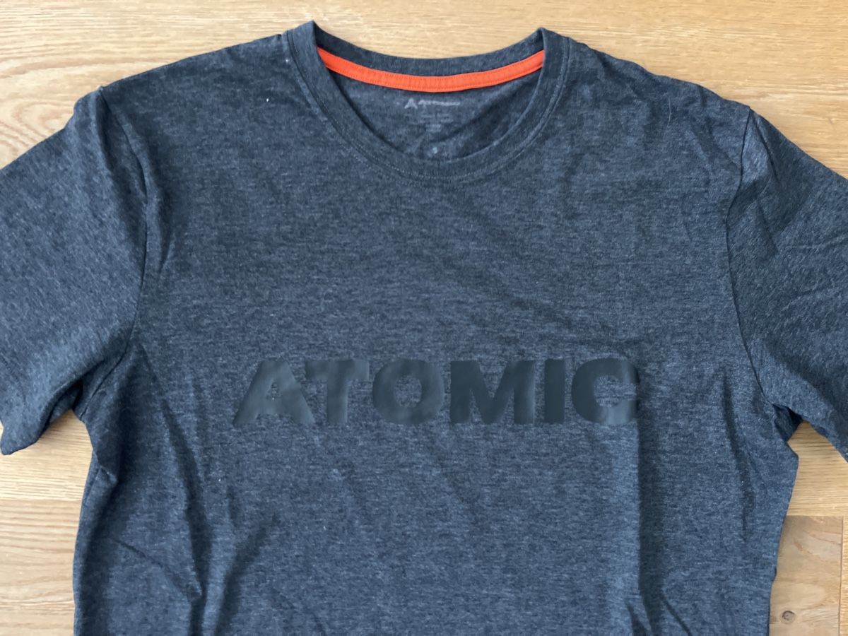 T-Shirts: T-Shirt Atomic – Gebraucht aus Davos Platz von boom62 1