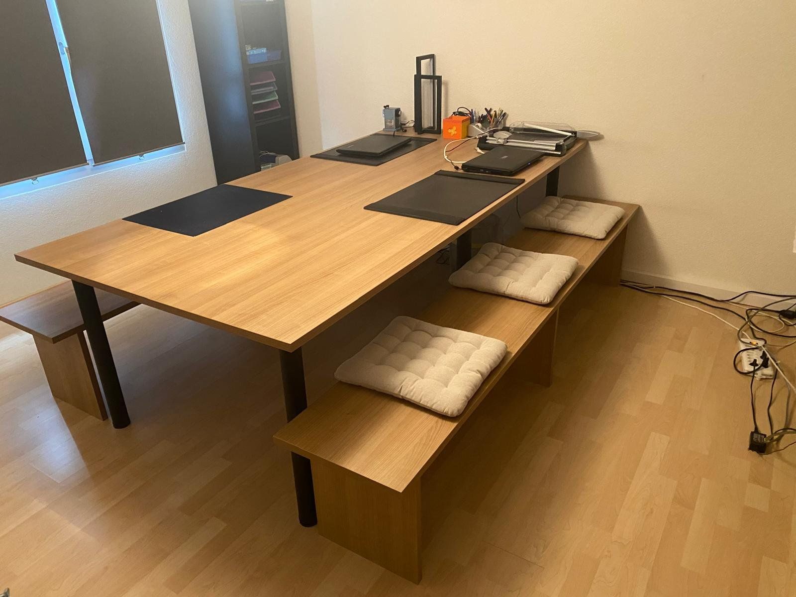 Scrivanie: Grosser Basteltisch oder Bürotisch – Usato da Niederhelfenschwil venduto da rtt_t2tn