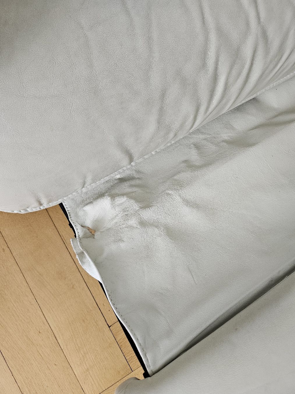 Divani: Ledersofa 2-Sitzer mit Sessel weiss gebraucht – Usato da Zürich venduto da man_v85s 4