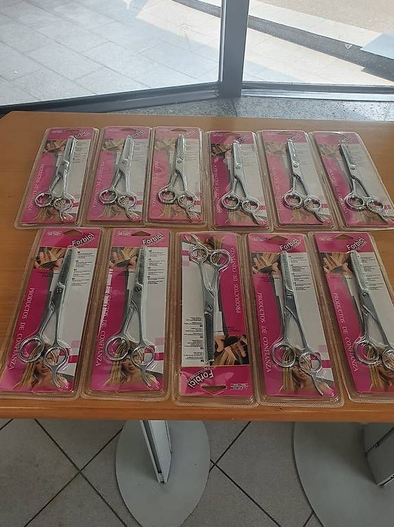 Tutti gli attrezzi: Forbici da Parrucchiere – Usato da Bedano venduto da nikpower77