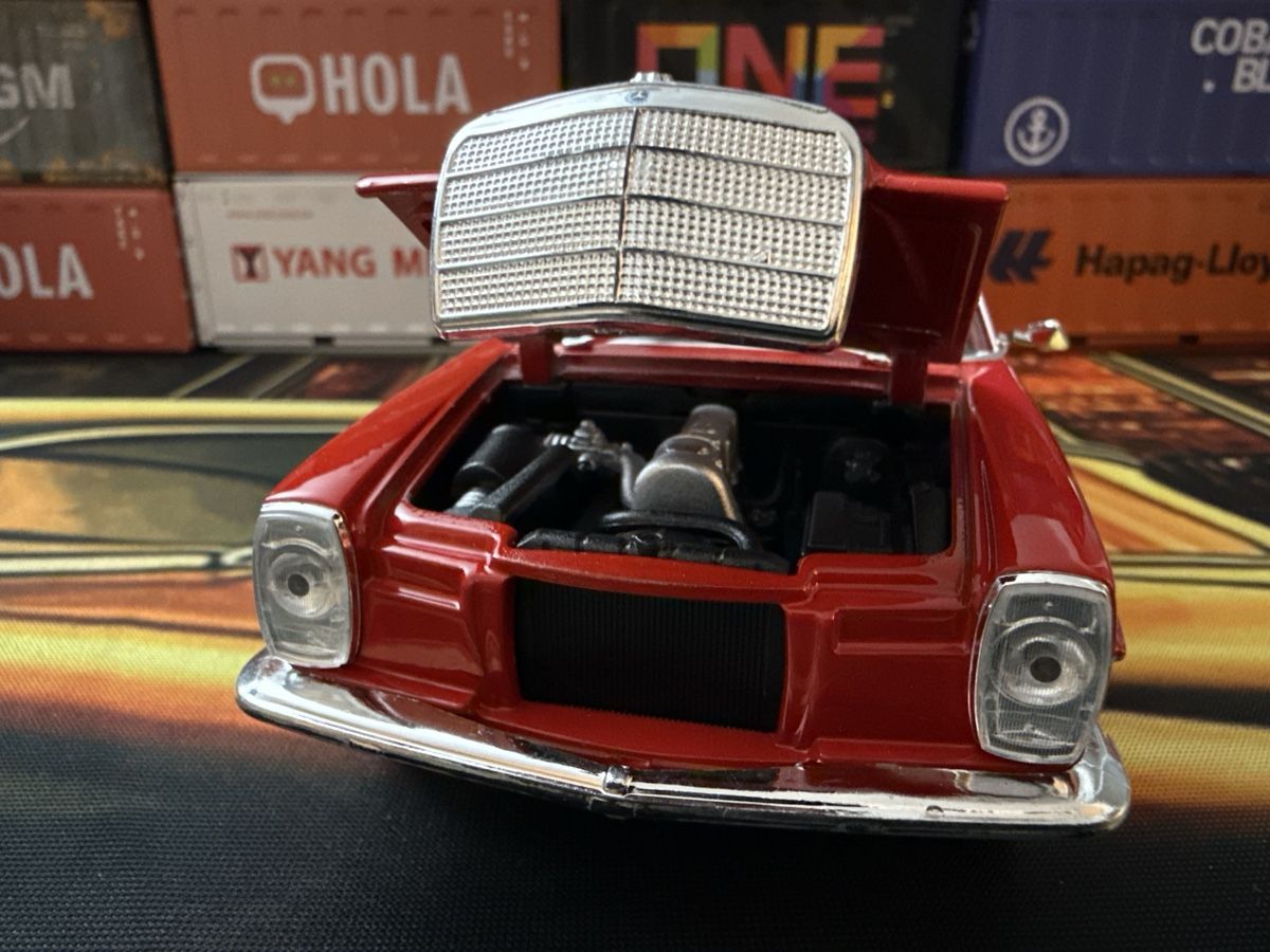 Mercedes-Benz Modellautos: Mercedes-Benz 220 – Neu (gemäss Beschreibung) aus Basel von Zomeg 3