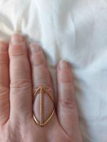 Très jolie bague fantaisie dorée NEUVE