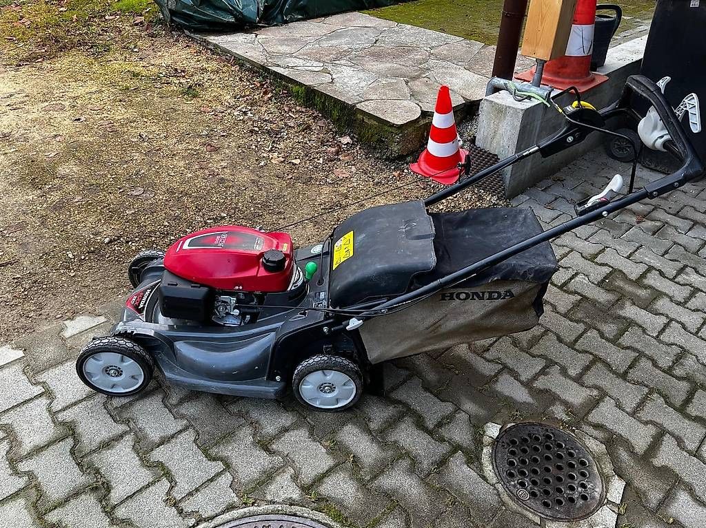 Honda Rasenmäher: Honda Rasenmäher HRX 537 – Gebraucht aus Zeiningen von GimaStone 1