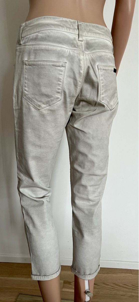 Prada Jeans: PRADA Jeans im dirty look, Grösse 25 – Gebraucht aus Bergdietikon von pinkerton13 5