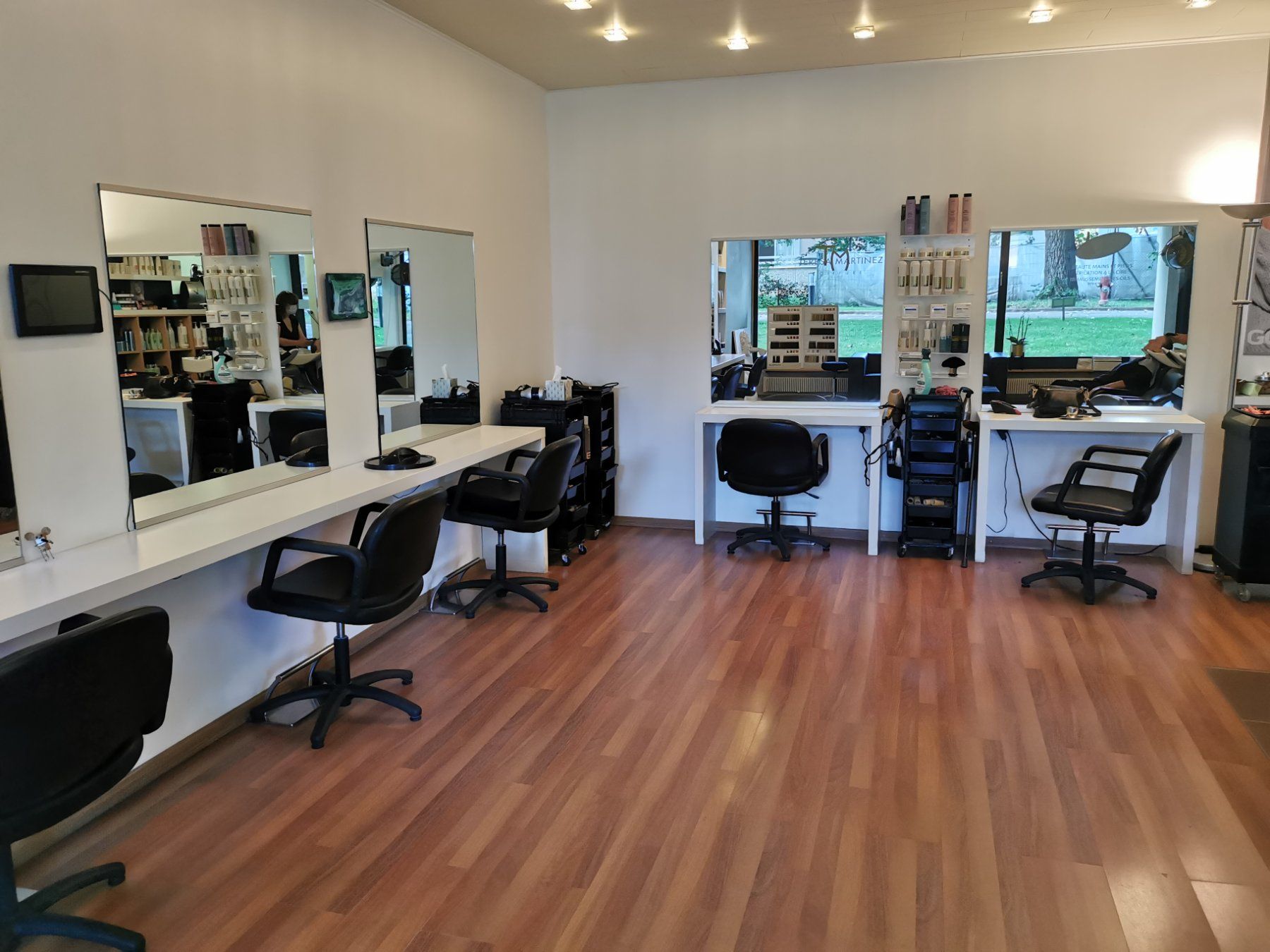 Dienstleistungen & Reparaturen: Loue place travail à coiffeuse avec sa clientèle – Gebraucht aus Meyrin von ger_5nny
