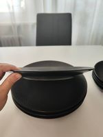 Lot de 8 assiettes noires 