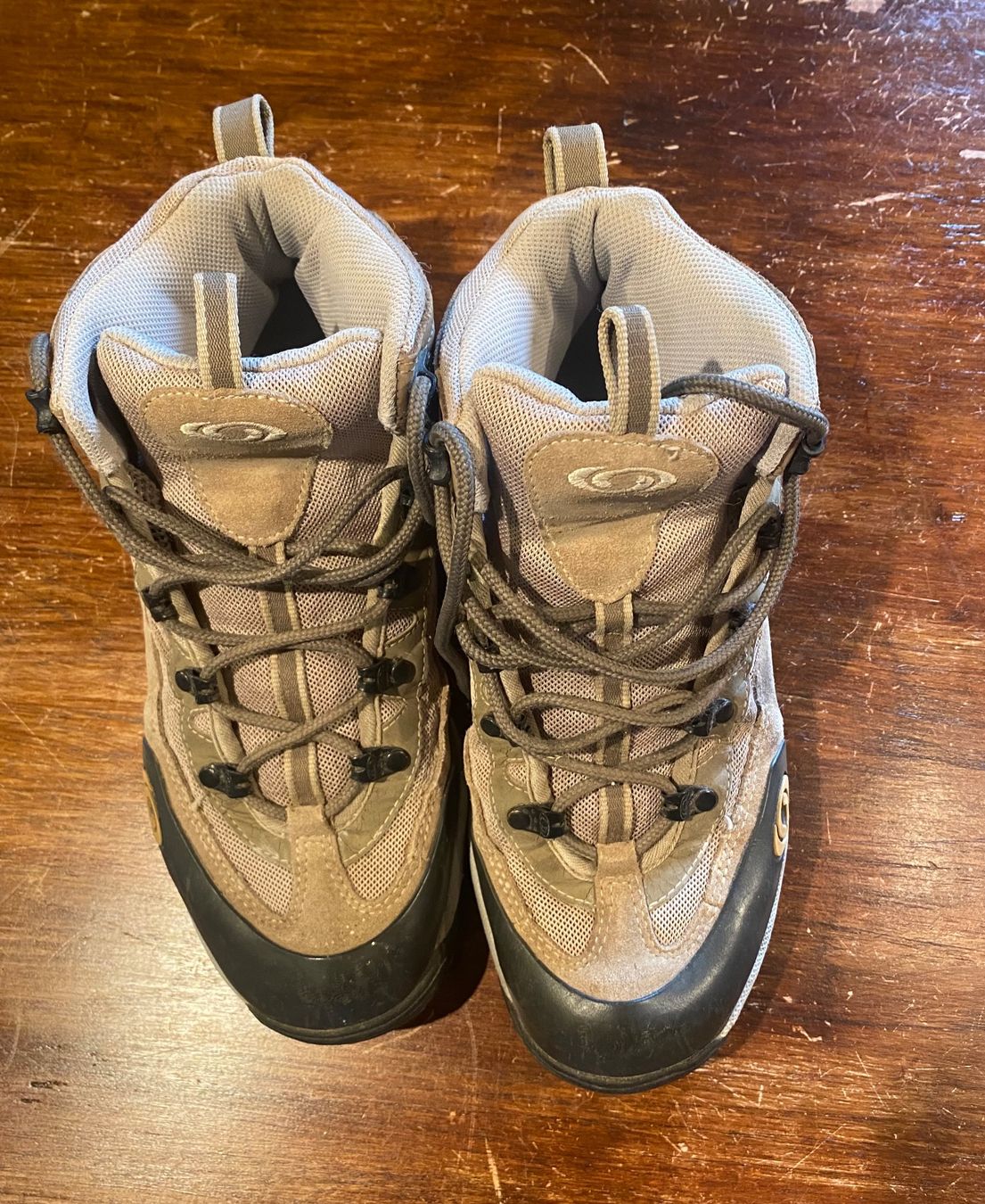 Salomon Herrenschuhe: Wanderschuhe Salomon – Gebraucht aus Wettingen von Leila030