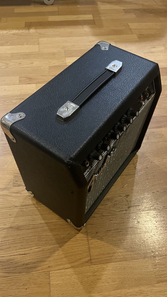 Fender Amplificatori: Fender Frontman 15G Gitarrenverstärker – Usato da Zollikon venduto da pma_fb8j 2