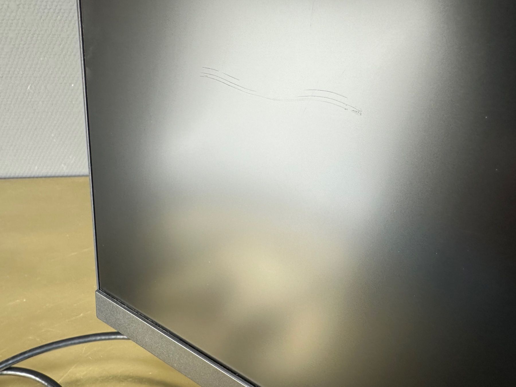 Hewlett Packard Monitor: Bildschirm, HP E24i G4 #4 – Usato da Laufenburg venduto da Sirluger 1