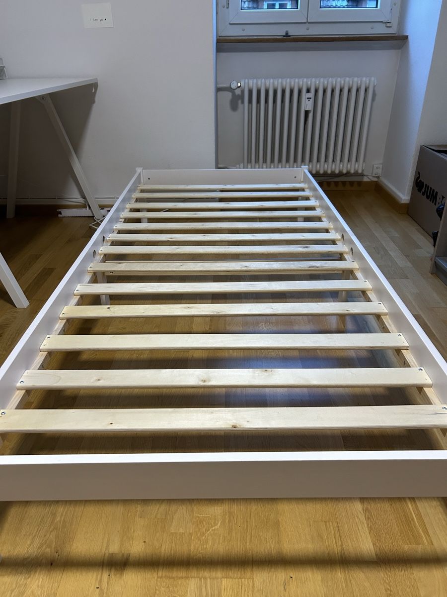 Betten: Bettgestel – Neu (gemäss Beschreibung) aus Bern von Denis.Gr 1