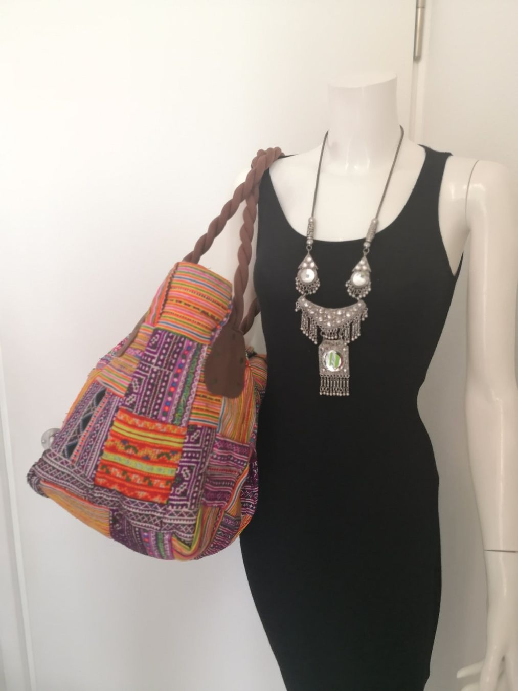 Taschen für Damen: 🤩BOHO-CHIC HANDGEMACHTE ETHNO PATCHWORK XXL TASCHE NEU – Neu (gemäss Beschreibung) aus Olten von Naja-Twins-Twins 1