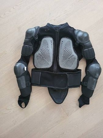 Protektorenjacke