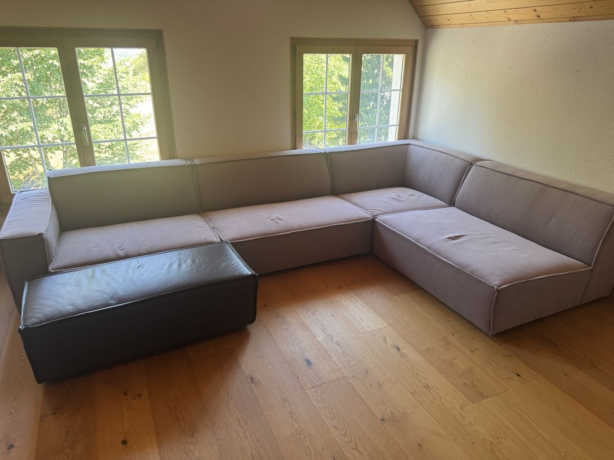 Sofas: Ecksofa Weiler Möbel Upper East Stoff braun  – D'occasion à Zuchwil par Bluejay79 4