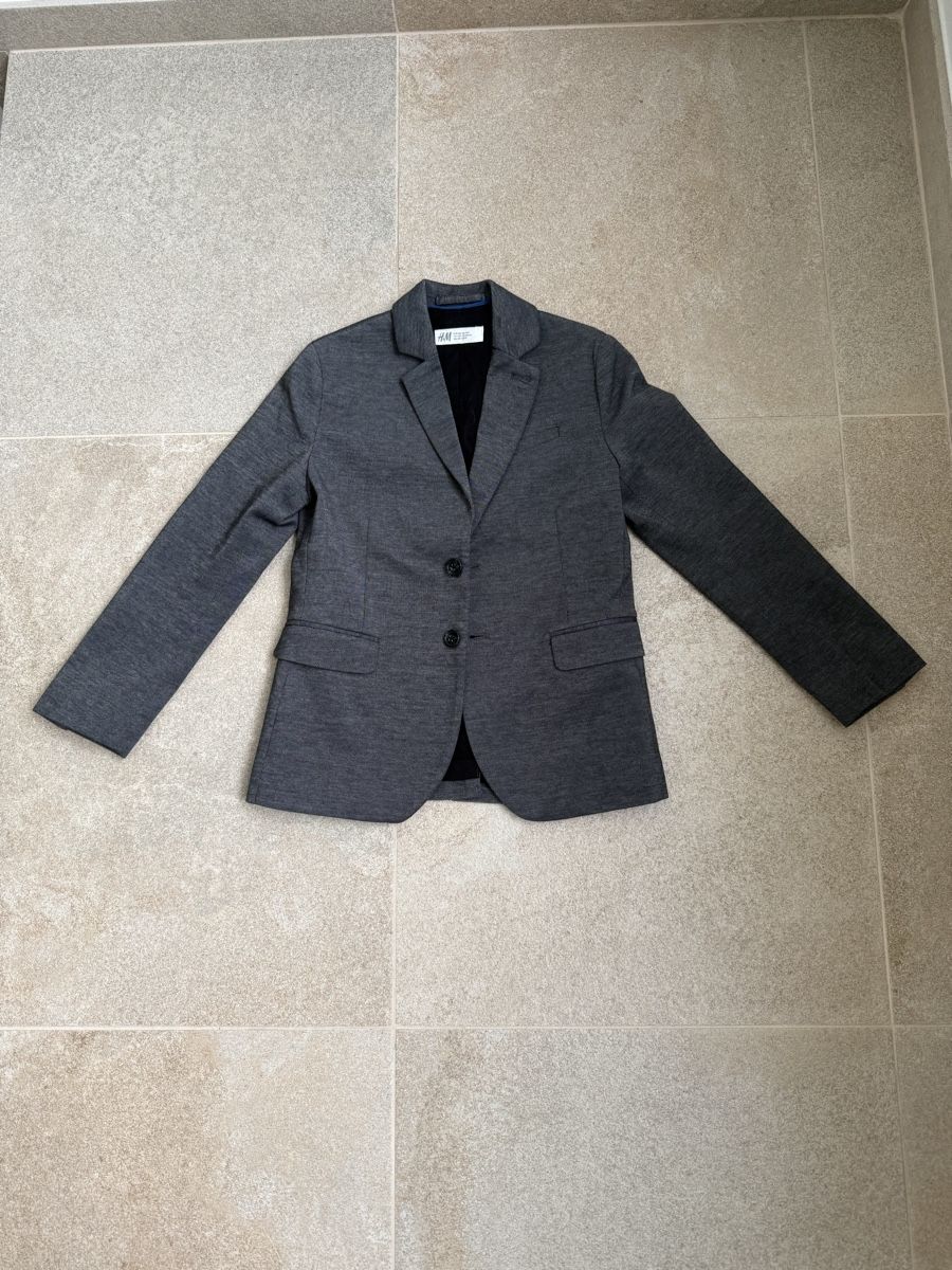 Giacche & Cappotti: Blazer, Jacke, Grau, Gr. 128, Top Zustand – Nuovo (secondo la descrizione) da St. Erhard venduto da Cfreya