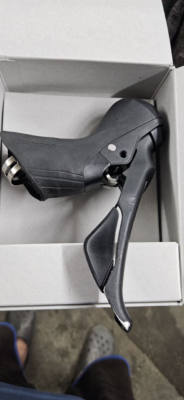 Shimano Pezzi di ricambio: Shimano GRX Schalt/Bremshebel – Usato da Buochs venduto da buochser6