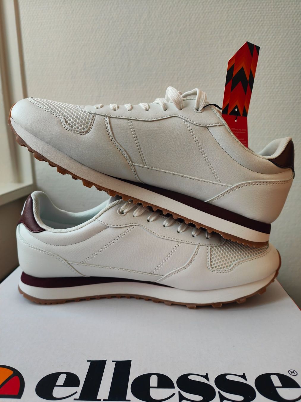 Ellesse Scarpe da uomo: Baskets Ellesse Isola – Nuovo e nell'imballaggio originale da Fleurier venduto da dav_xx8y 1