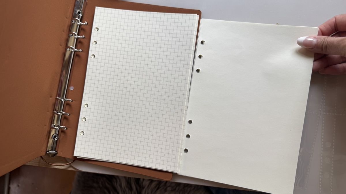 Schreibblöcke: A5 Brown Planner Binder with Inserts – Neu (gemäss Beschreibung) aus Chur von Madeys 7