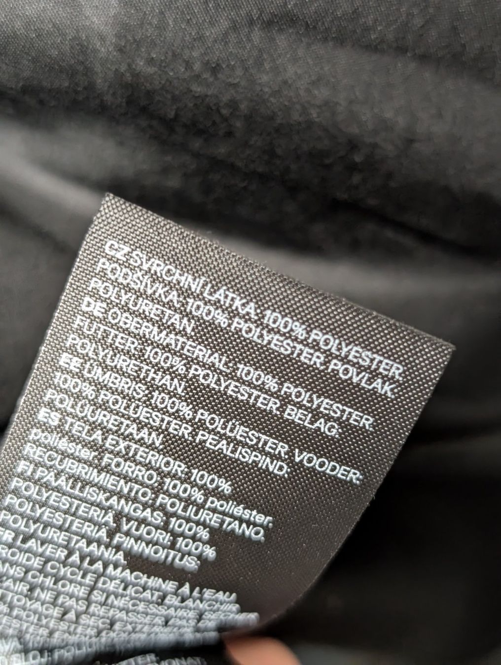 H&M Giacche: H&M Kunstleder Shacket Schwarz Gr. L – Usato da Wiezikon b.Sirnach venduto da CaRo_Second 7