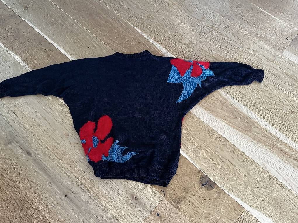 Pullover & Sweatshirts: unikat design Pullover – Gebraucht aus Rüschlikon von cmercedes01 1