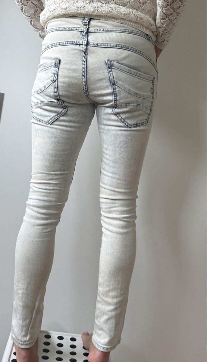 Please Jeans Jeans: Please Jeans Grösse XXS (34) – Gebraucht aus Abtwil SG von monchy01 1