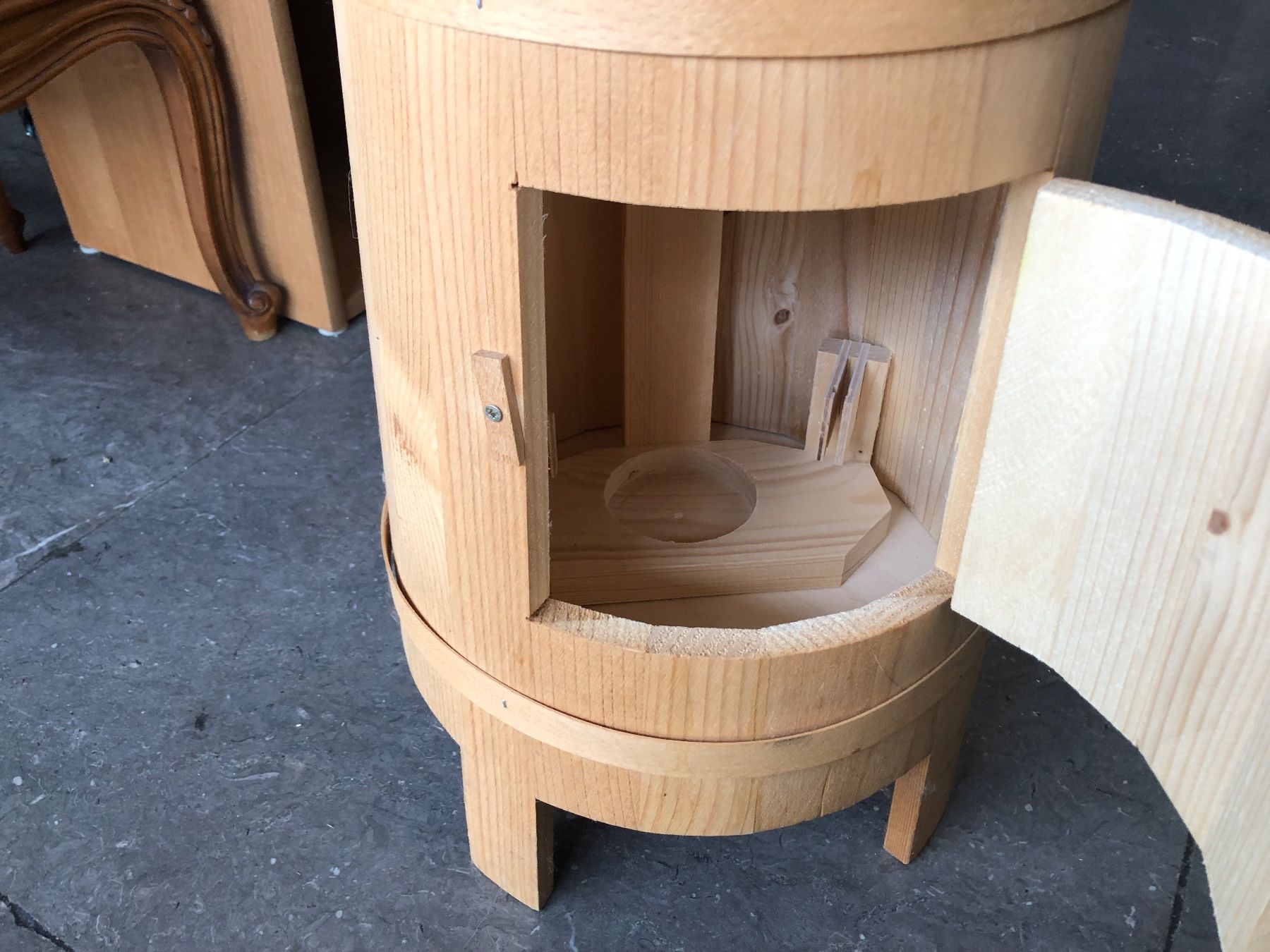 Hocker: Hocker mit kl. Bar – Gebraucht aus Rothrist von bambus18 4