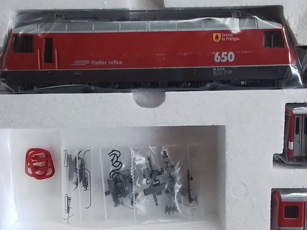 Bemo 7259 130 StartSet Glacier Express RhB FO Ge 4/4 lll 650
