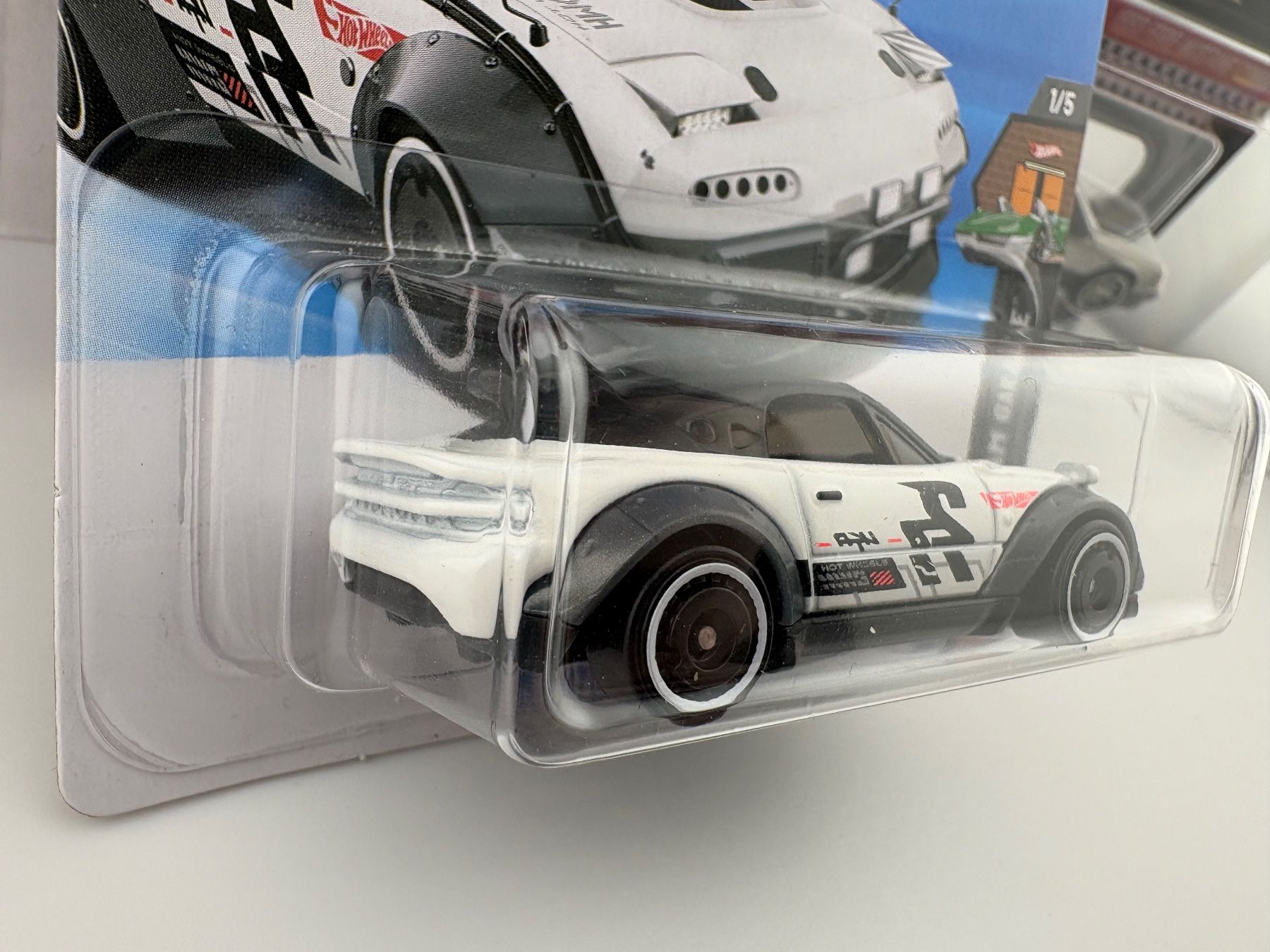Hot Wheels Modellini d'auto: Hot Wheels Mazda MX-5 Miata - 2026 - 1/250 – Nuovo e nell'imballaggio originale da Flawil venduto da HeisseReifen 3