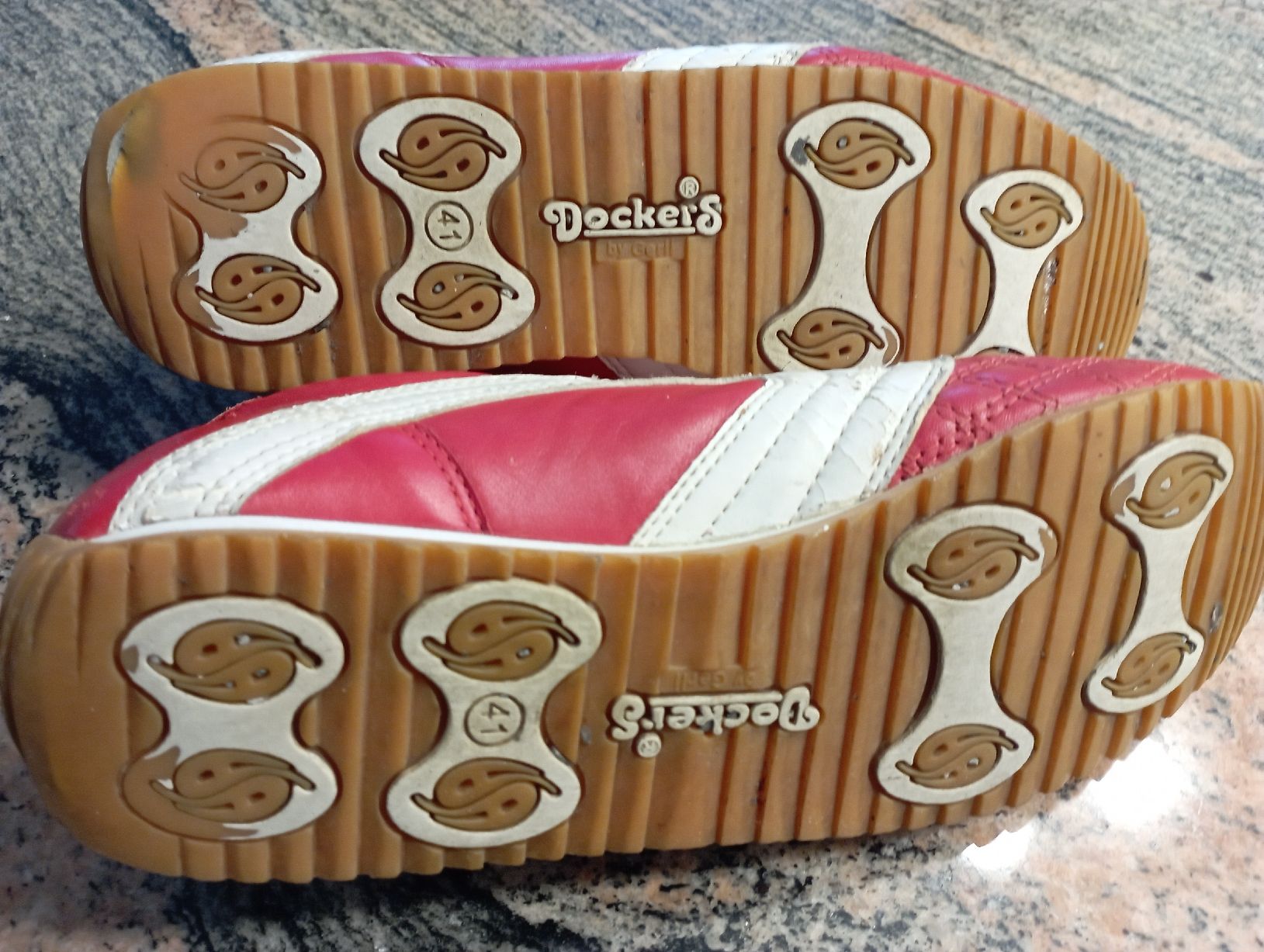 Scarpe da donna: Rote Dockers Turnschuhe, Grösse 41, bequeme Freizeitschuhe – Usato da Wald AR venduto da m_a_r_i_o 1