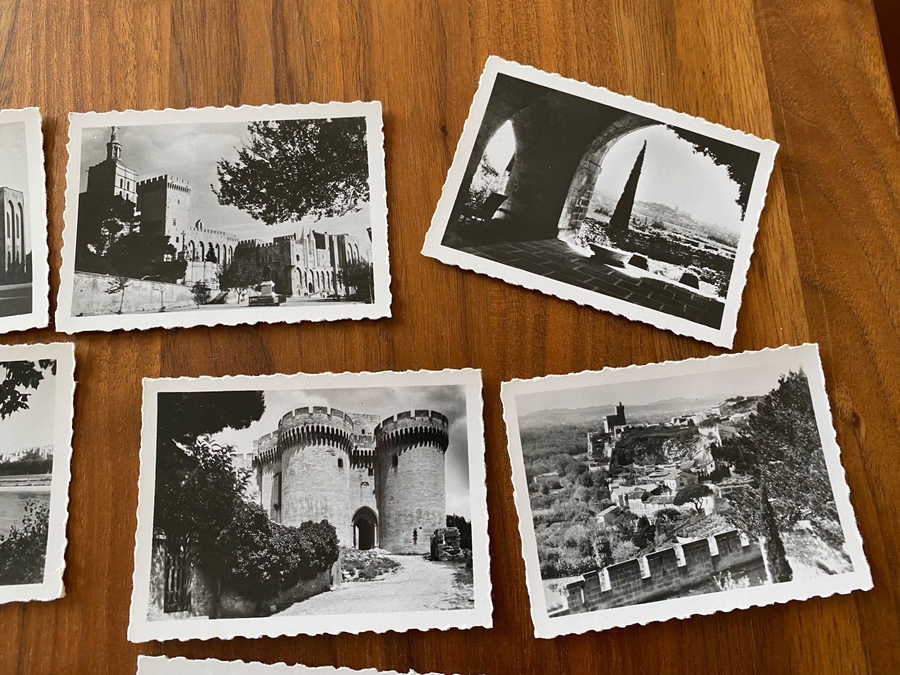 Cartoline postali: Antikes Ansichtskartenbuch Avignon – Usato da Balsthal venduto da Uroby 3