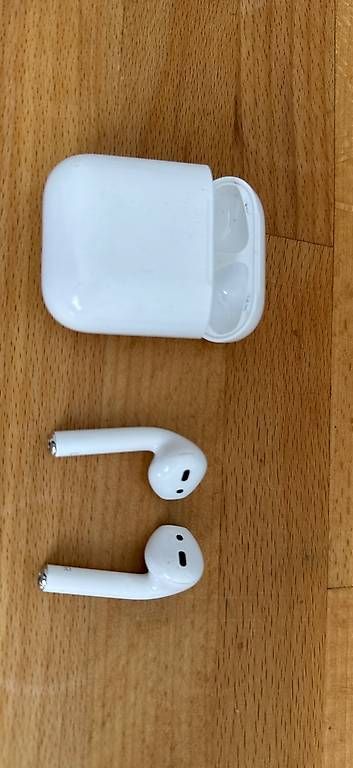 Kopfhörer: Apple AirPods Gen1 oder Gen2 – Gebraucht aus Kriens von pausas