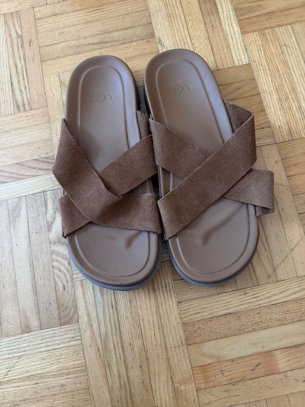 Ugg Scarpe da uomo: UGG Sandals, Gr.  42 wie Neu – Usato da bioggio venduto da lenny023