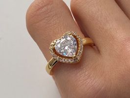 18KGP Herz Solitär Zirkonia Ring
