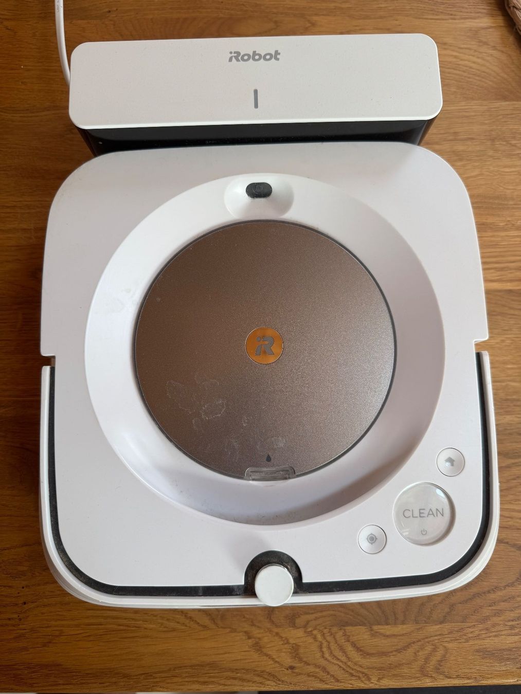 Irobot Aspirapolveri & Accessori: iRobot Braava Jet m6 - Wischroboter – Usato da Spiez venduto da Wasser13 1